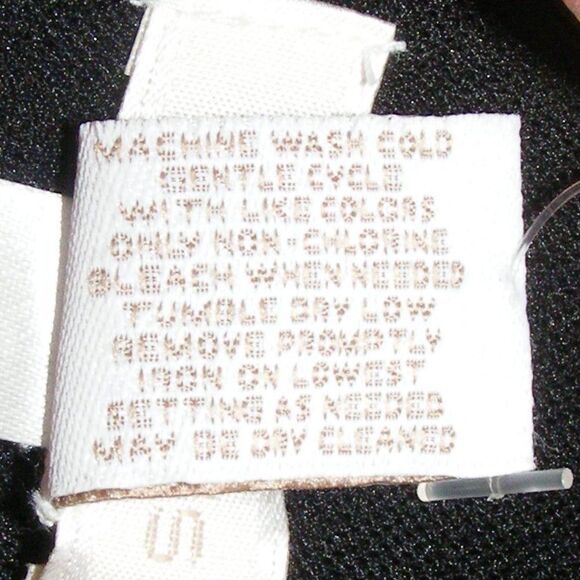 new CHICO'S Mesh Tank top, 1/M, Black Nylon, Pleats - Picture 11 of 11